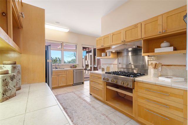 4 Old Agua Fria E, Santa Fe, NM 87508