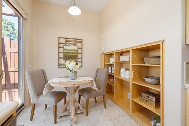 4 Old Agua Fria E, Santa Fe, NM 87508