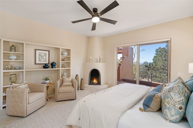 4 Old Agua Fria E, Santa Fe, NM 87508