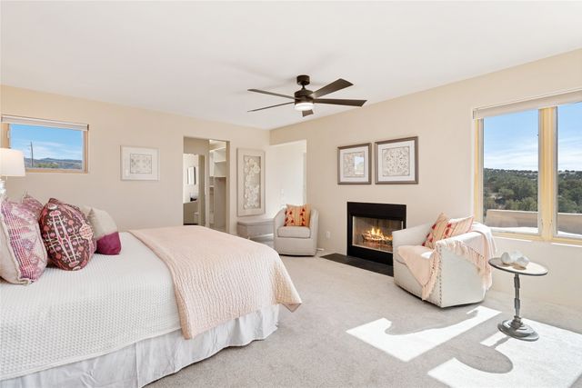 4 Old Agua Fria E, Santa Fe, NM 87508