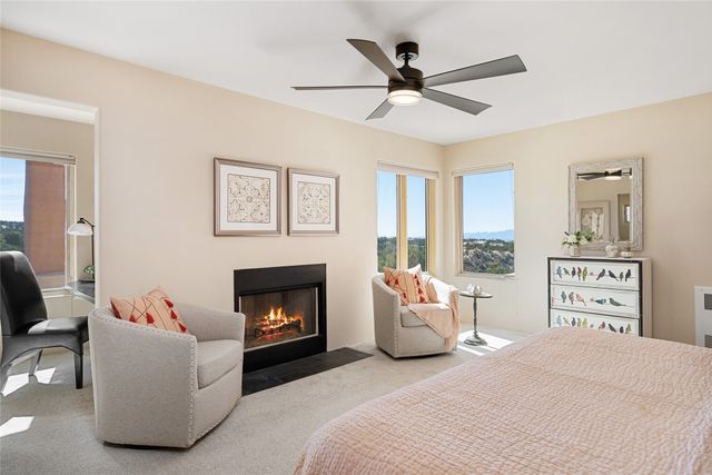 4 Old Agua Fria E, Santa Fe, NM 87508