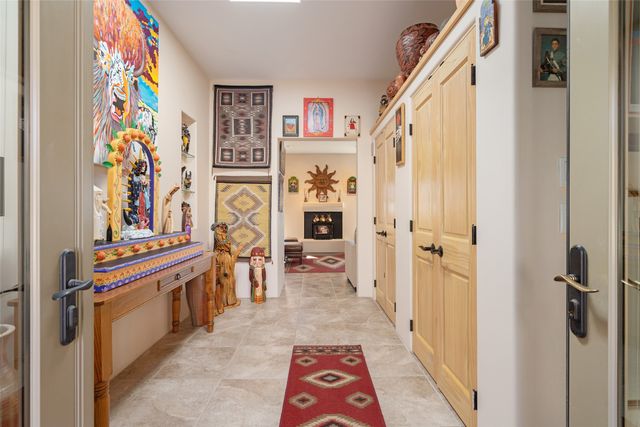 4 Old Agua Fria E, Santa Fe, NM 87508