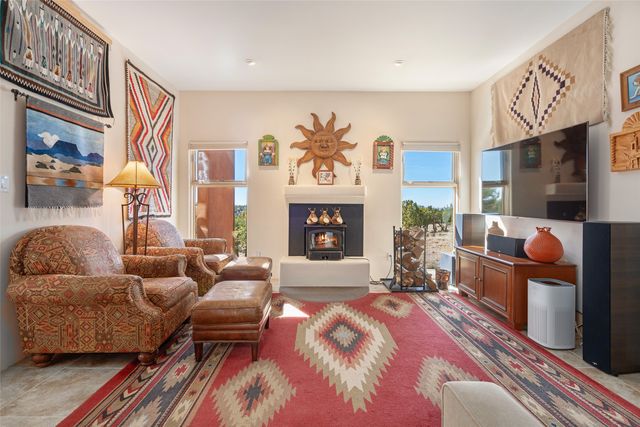 4 Old Agua Fria E, Santa Fe, NM 87508