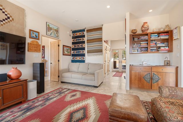 4 Old Agua Fria E, Santa Fe, NM 87508