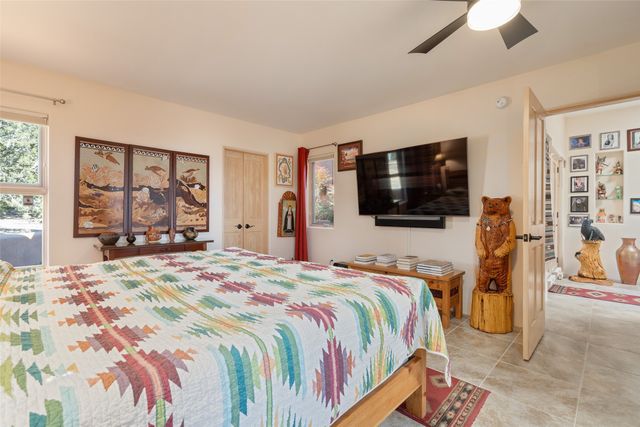 4 Old Agua Fria E, Santa Fe, NM 87508