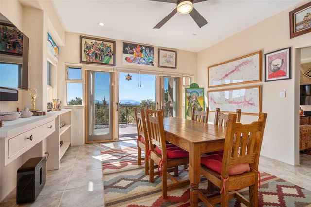 4 Old Agua Fria E, Santa Fe, NM 87508