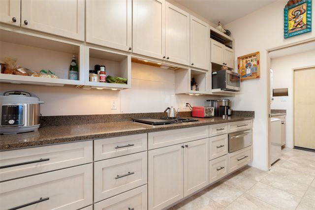 4 Old Agua Fria E, Santa Fe, NM 87508