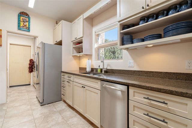 4 Old Agua Fria E, Santa Fe, NM 87508