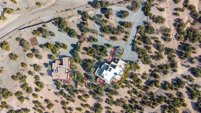 4 Old Agua Fria E, Santa Fe, NM 87508