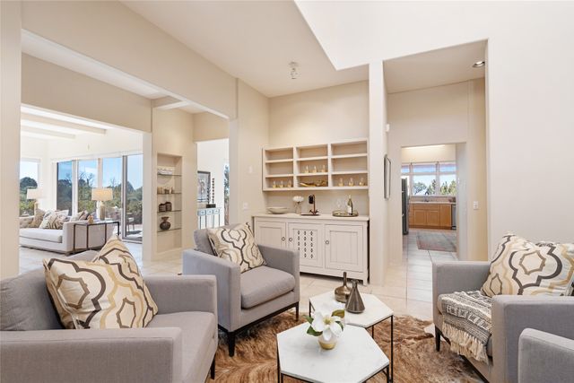 4 Old Agua Fria E, Santa Fe, NM 87508