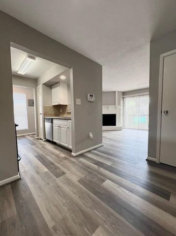 1500 Bay Area Boulevard 286, Houston, TX 77058