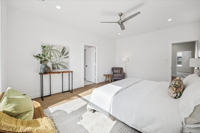 7710 Sky Dweller Drive, Houston, TX 77055