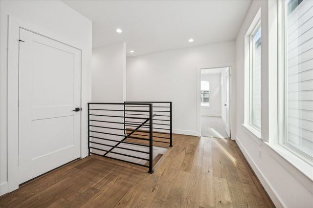 7710 Sky Dweller Drive, Houston, TX 77055