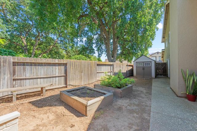 6505 Lennox Way, Elk Grove, CA 95758
