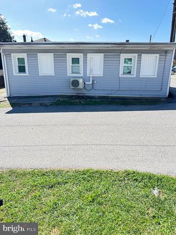 21 E 8TH AVE, York, PA 17404