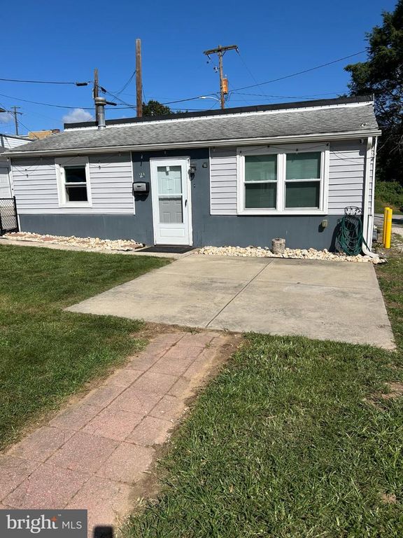 21 E 8TH AVE, York, PA 17404