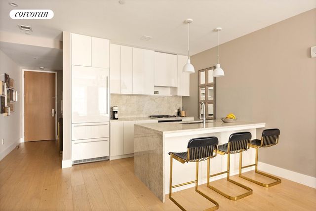 15 W 61st St Apt 5L, New York City, NY 10023