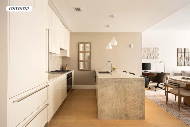 15 W 61st St Apt 5L, New York City, NY 10023