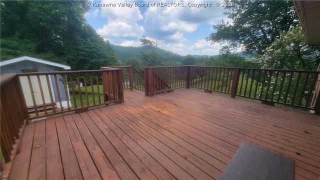 111 Morton Drive, Hamlin, WV 25523