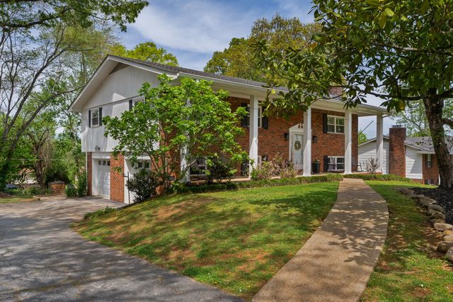9211 Ramblewood Drive, Harrison, TN 37341