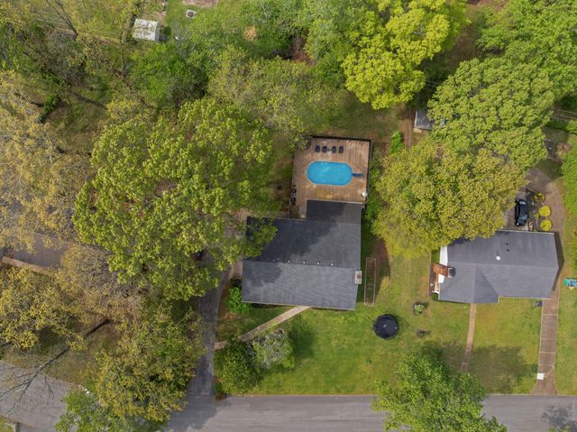 9211 Ramblewood Drive, Harrison, TN 37341