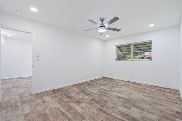 899 SE 2ND Avenue 203, Deerfield Beach, FL 33441