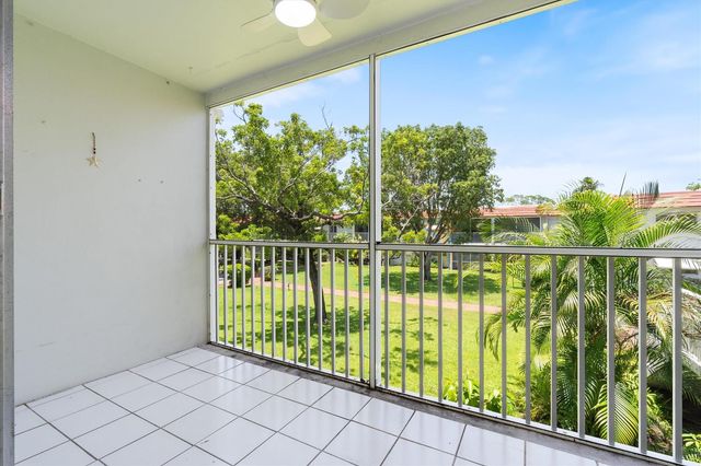 899 SE 2ND Avenue 203, Deerfield Beach, FL 33441