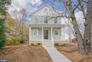 300 LINCOLN AVE, Paulsboro, NJ 08066