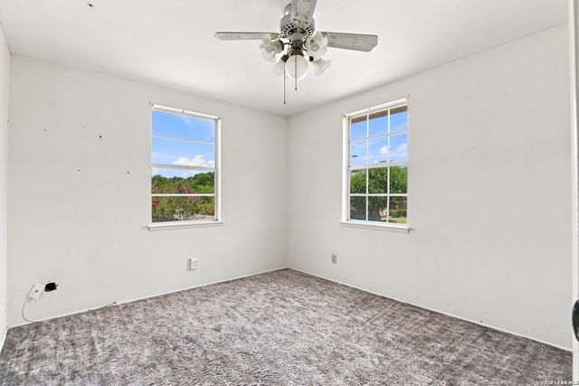 3146 WHITEWING LN, San Antonio, TX 78230