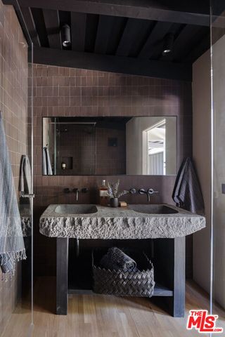 5949 Bonsall Drive, Malibu, CA 90265