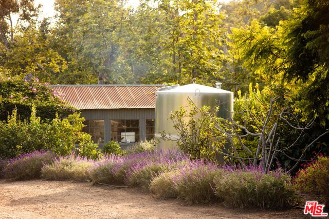 5949 Bonsall Drive, Malibu, CA 90265