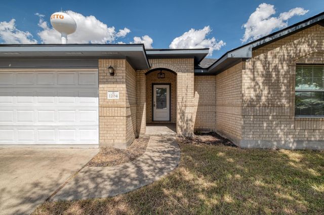 1204 Delia Chapa, Hutto, TX 78634