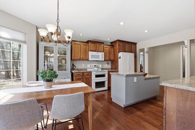 3241 PARKWOOD DRIVE, Stevens Point, WI 54481