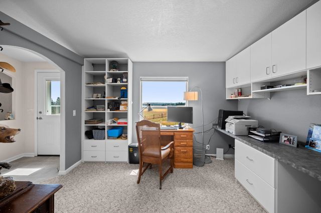 3511 N Brooks Rd, Medical Lake, WA 99022