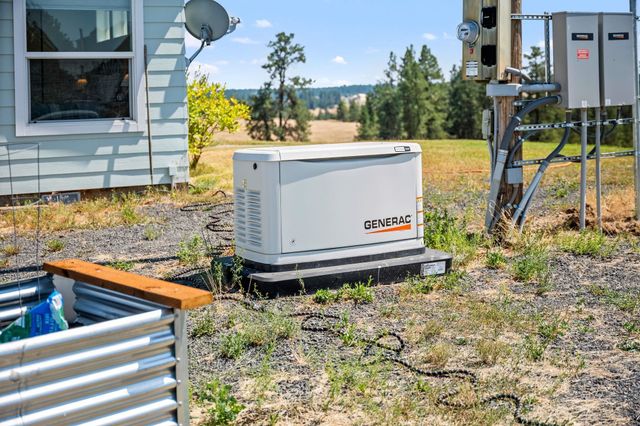 3511 N Brooks Rd, Medical Lake, WA 99022