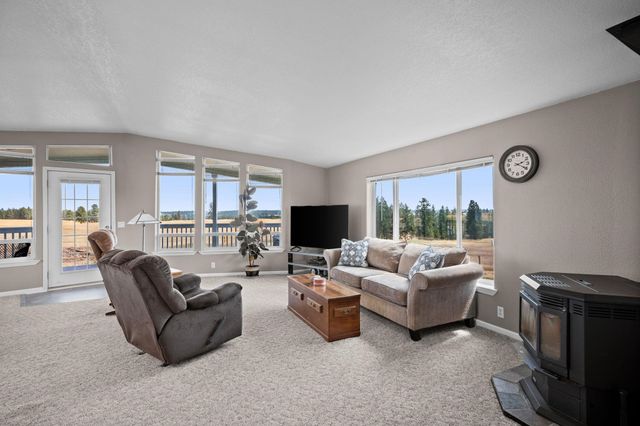 3511 N Brooks Rd, Medical Lake, WA 99022