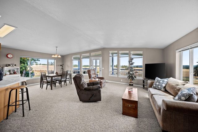 3511 N Brooks Rd, Medical Lake, WA 99022