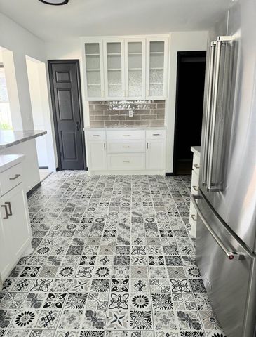 6115 Colfax Lane S, Minneapolis, MN 55419