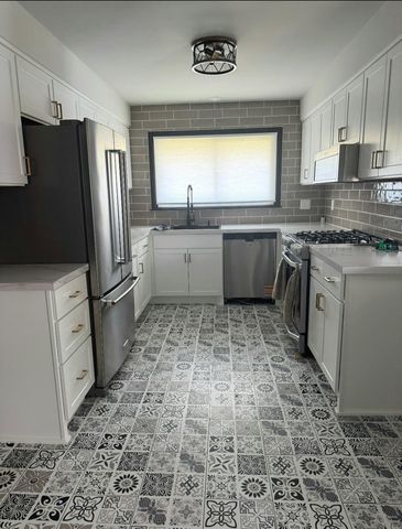 6115 Colfax Lane S, Minneapolis, MN 55419