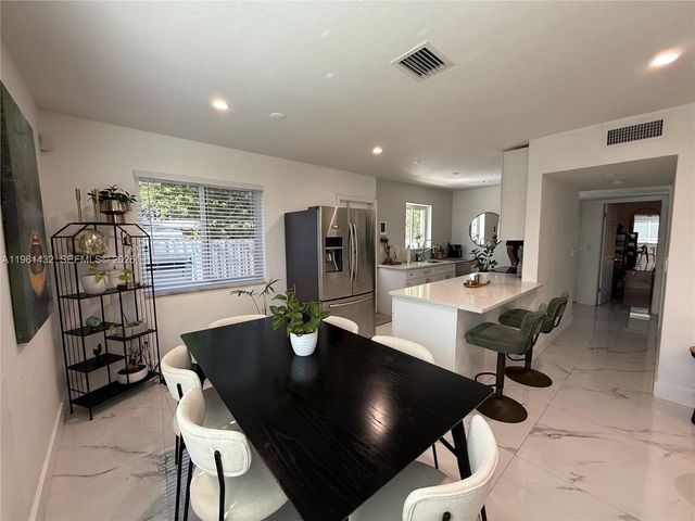 299 NE 46th St, Deerfield Beach, FL 33064