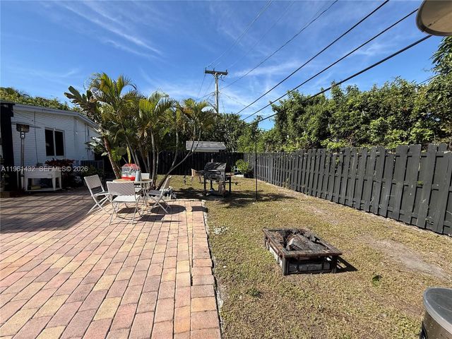 299 NE 46th St, Deerfield Beach, FL 33064