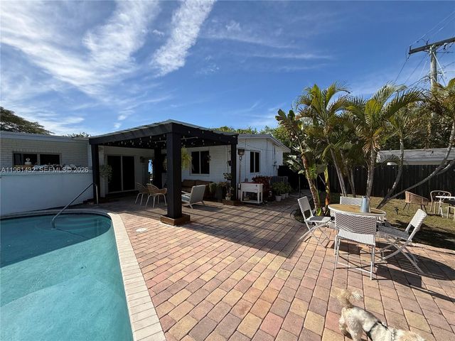 299 NE 46th St, Deerfield Beach, FL 33064