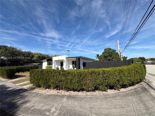 299 NE 46th St, Deerfield Beach, FL 33064