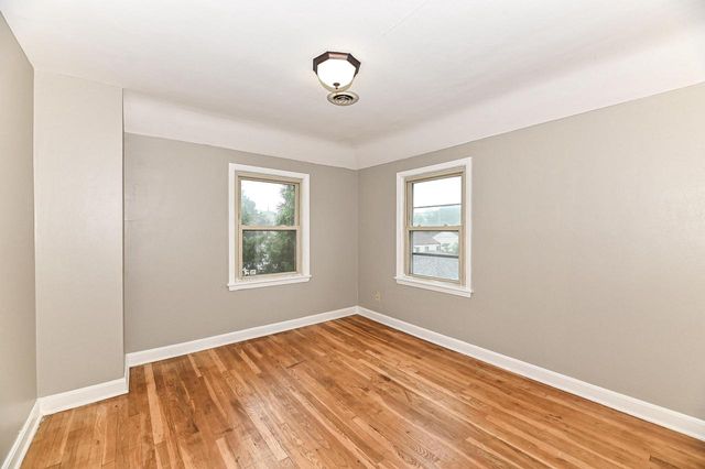 1018 E Wilbur AVENUE, Milwaukee, WI 53207