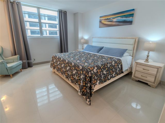 4001 S Ocean Drive 8J, Hollywood, FL 33019
