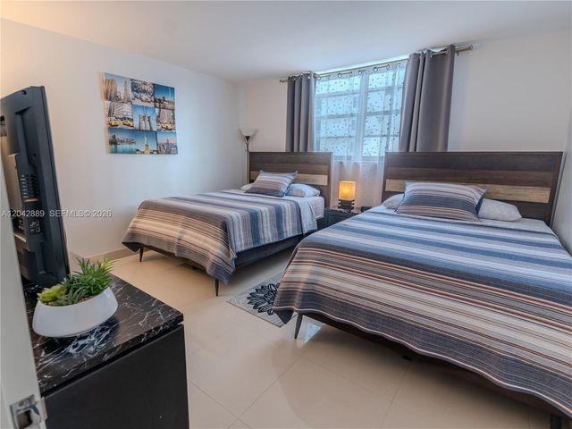 4001 S Ocean Drive 8J, Hollywood, FL 33019