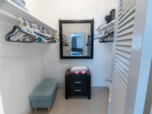 4001 S Ocean Drive 8J, Hollywood, FL 33019