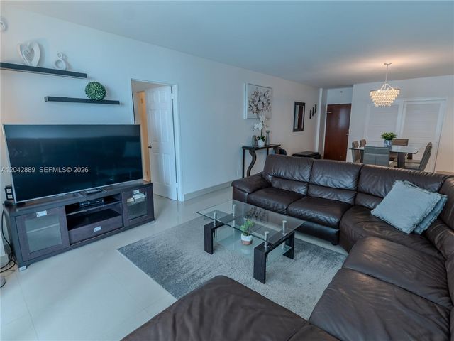 4001 S Ocean Drive 8J, Hollywood, FL 33019