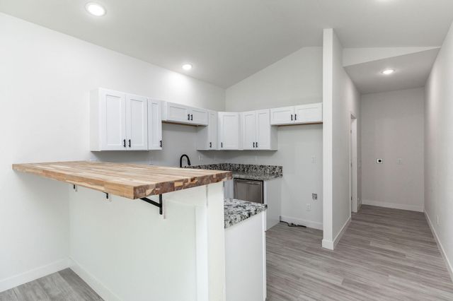 243 Sagers Lane, Hollister, MO 65672