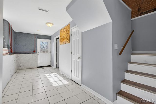 6416 Brockschmidt Place, St Louis, MO 63139